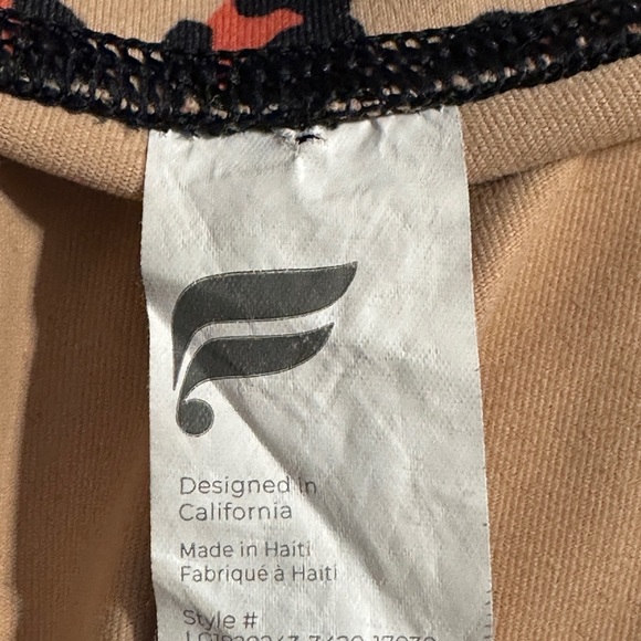 Fabletics leggings. - Picture 7 of 9